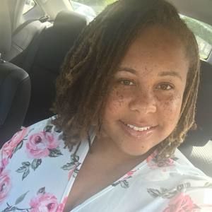 Meet your Posher, Kendra